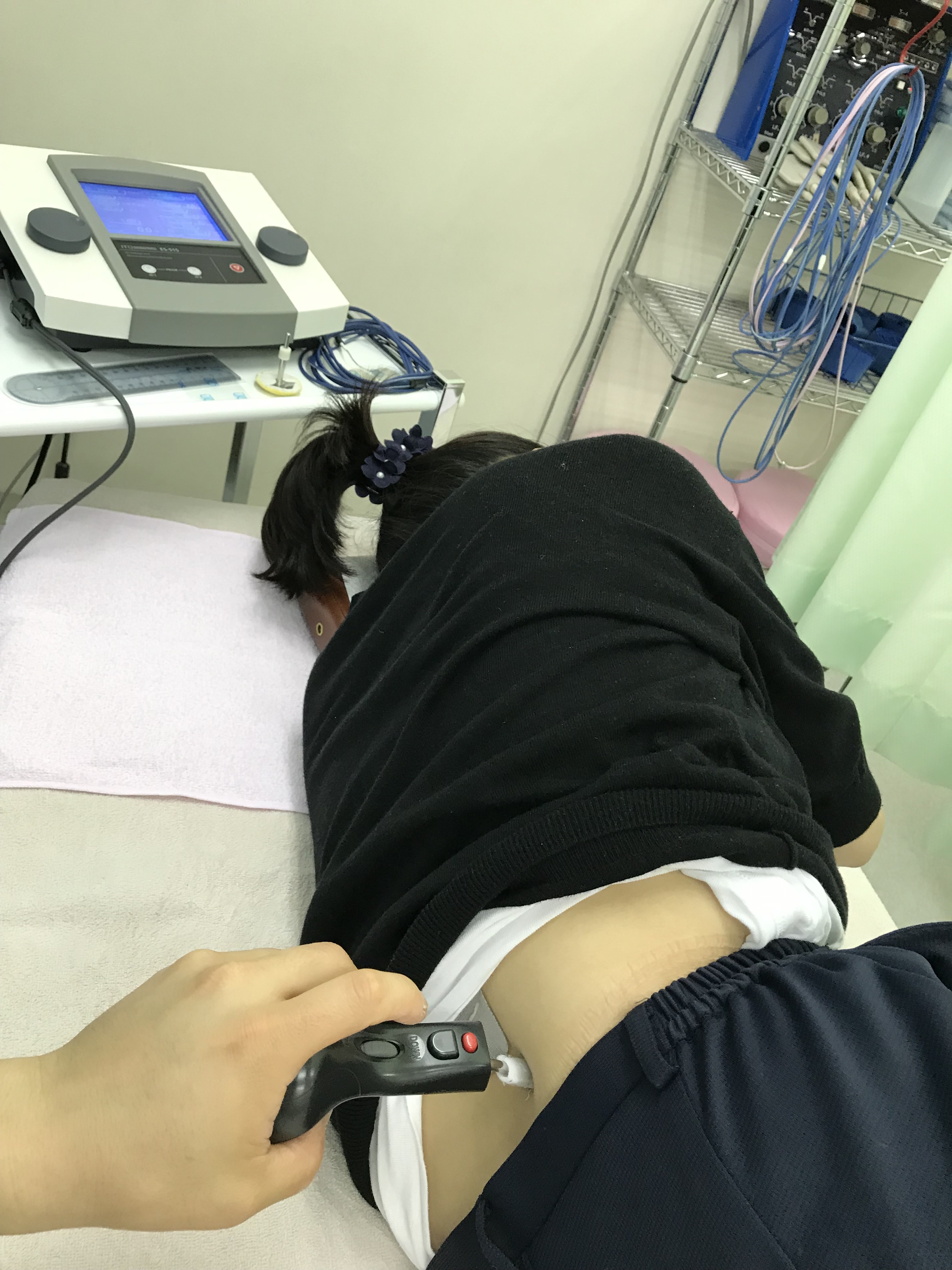 【東大阪】ぎっくり腰は早期対応が重要|ハイボルト療法による施術について